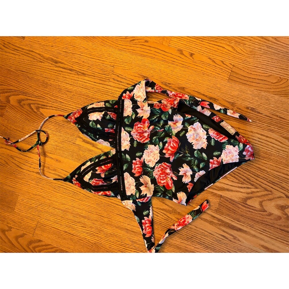 Cupshe Women's One Piece Swimsuit Size M Black Pink Floral Plunge V-Neck - Picture 5 of 7